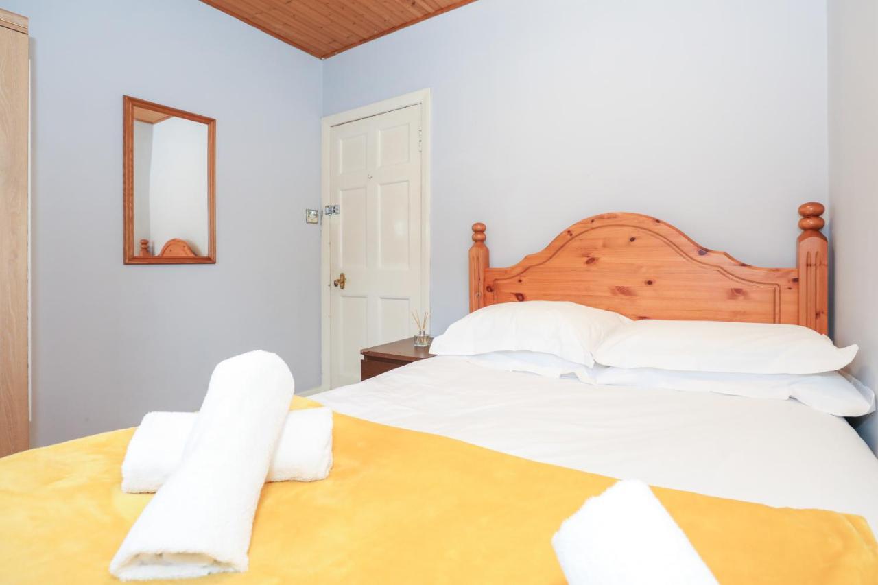 Beautiful 4 Bedroom Cottage - Ideal Location - Free Parking Edinburgh Exterior photo
