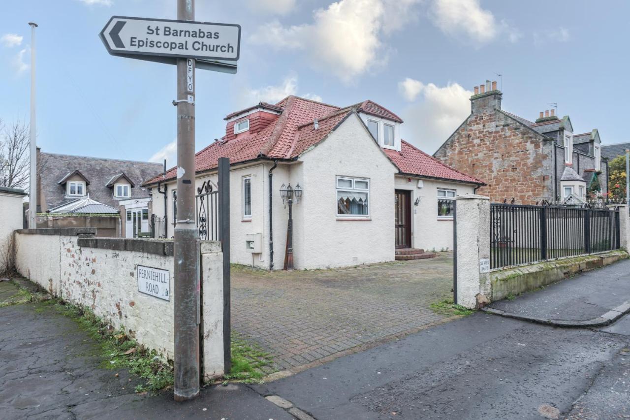 Beautiful 4 Bedroom Cottage - Ideal Location - Free Parking Edinburgh Exterior photo